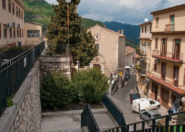 Casa Andrea Bed and Breakfast 3*