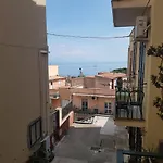 לינה וארוחת בוקר Casa Andrea 3*
